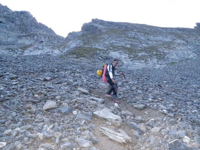 Aiguille de la Nova 057.jpg - Enfin dans le pierrier